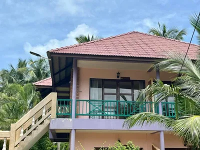 Habitación Superior con vistas al jardín — First Villa Beach Resort